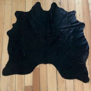 Safavieh cowhide rug, 4’ x 6’ approx